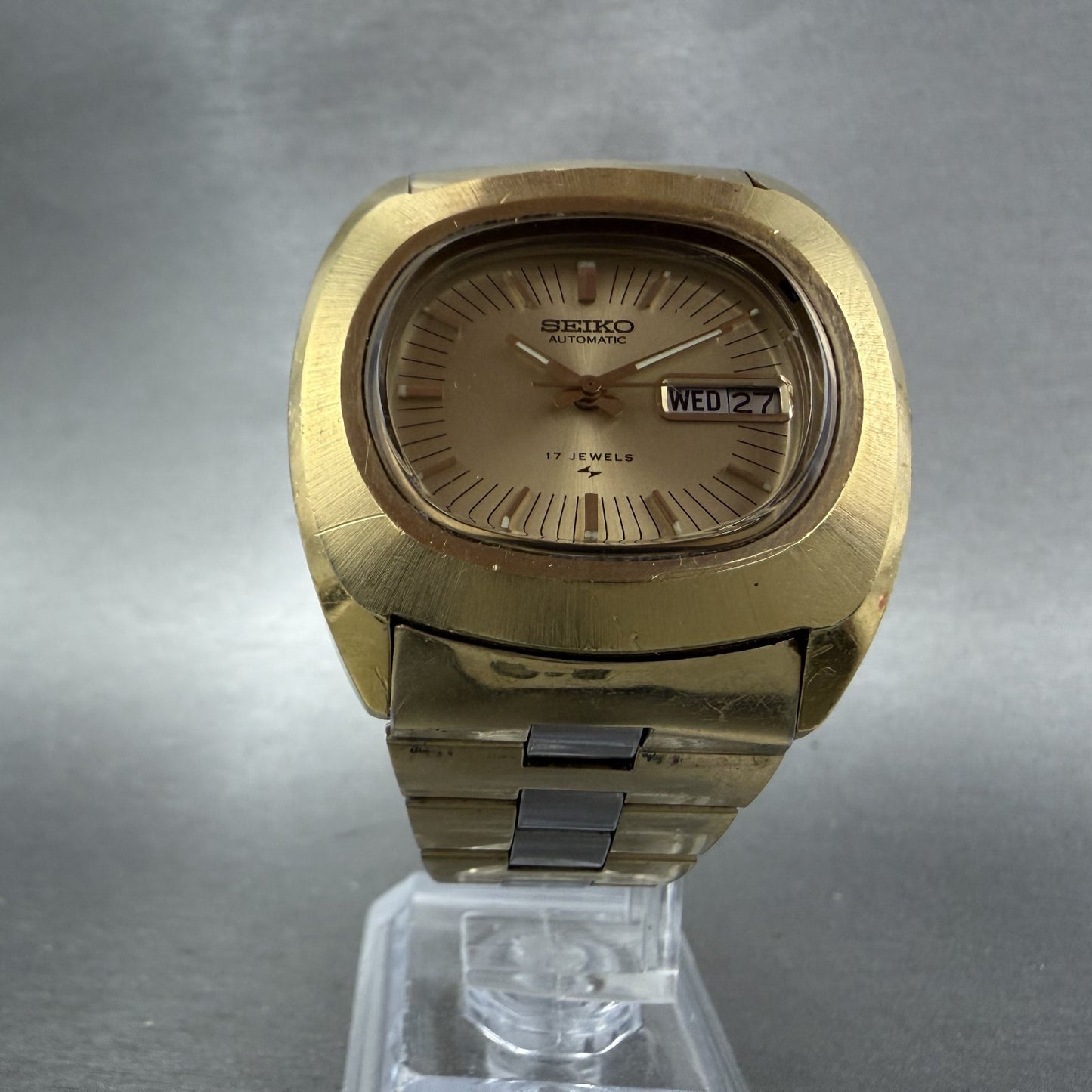 Seiko Automatic Watch Men 39mm Gold Dial Gold Tone Daydate Oval 70065009 Runs A5