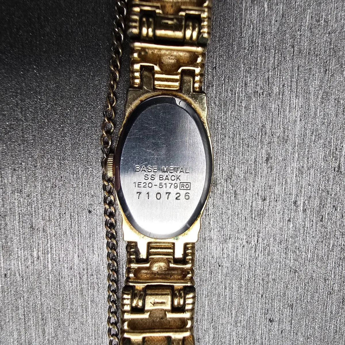 Seiko Watch Women 13mm Gold Dial Gold Tone Oval 1E20-5179 New Battery Vintage10