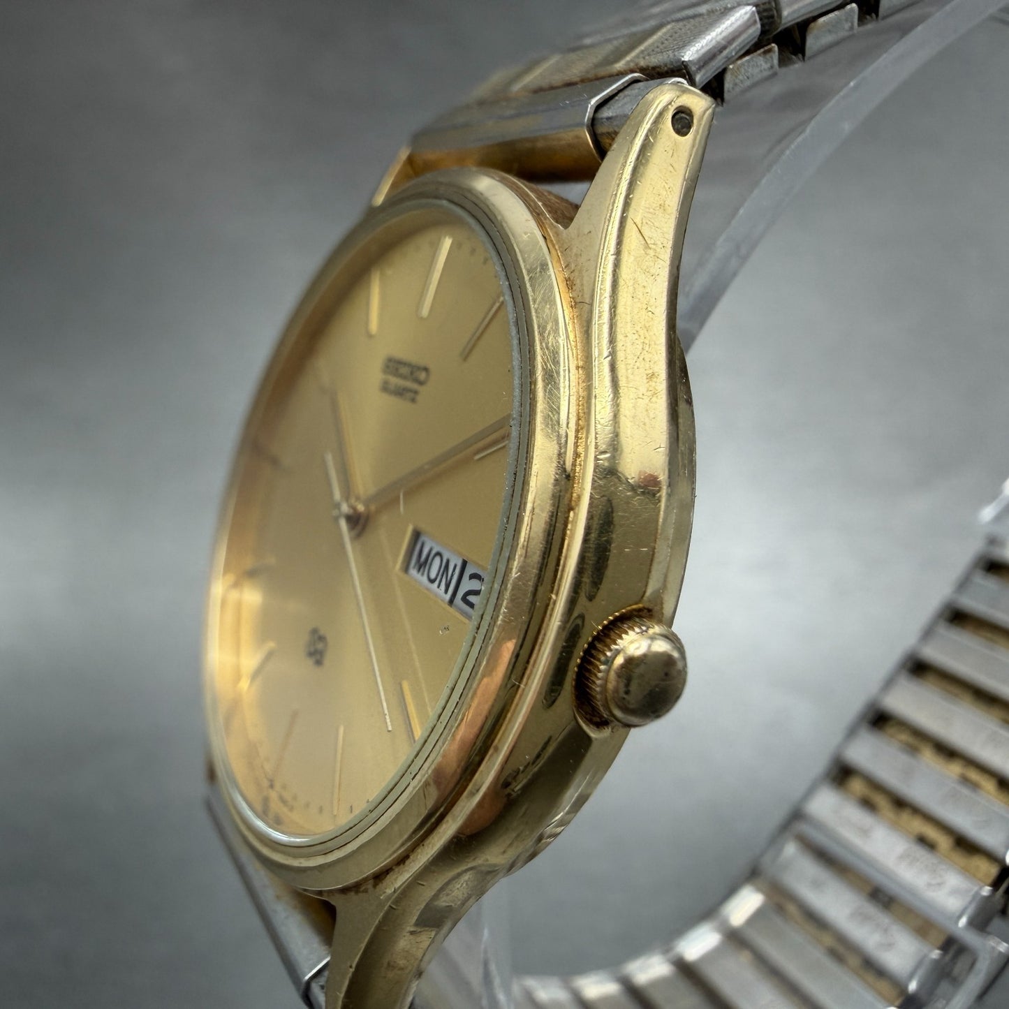 Seiko SQ watch Men 33mm Champagne Dial Gold Tone Daydate 5H23-7B00 New Battery2
