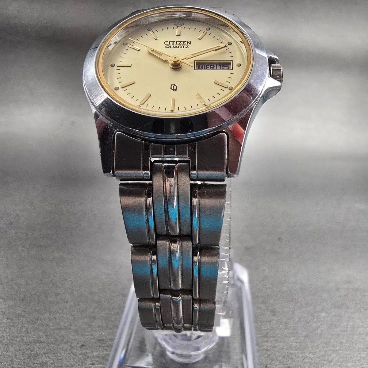 Citizen CQ Watch Women 27mm Champagne Dial Silver Tone 1002-B00632 New Battery5