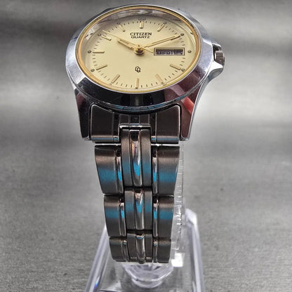 Citizen CQ Watch Women 27mm Champagne Dial Silver Tone 1002-B00632 New Battery5