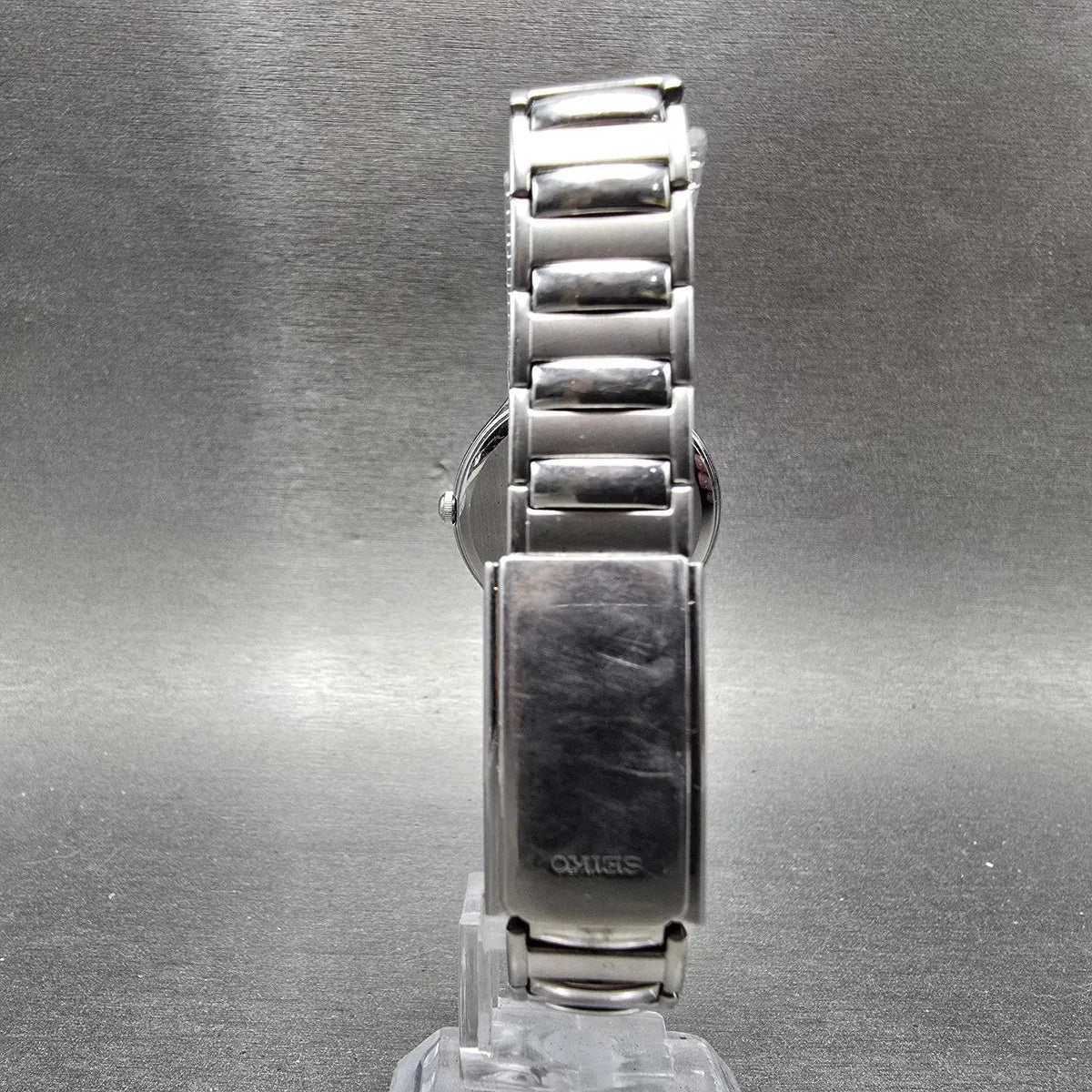 Seiko Solar Watch Women 28mm Black Dial Silver Tone Date Round V137-0BE0 Runs7