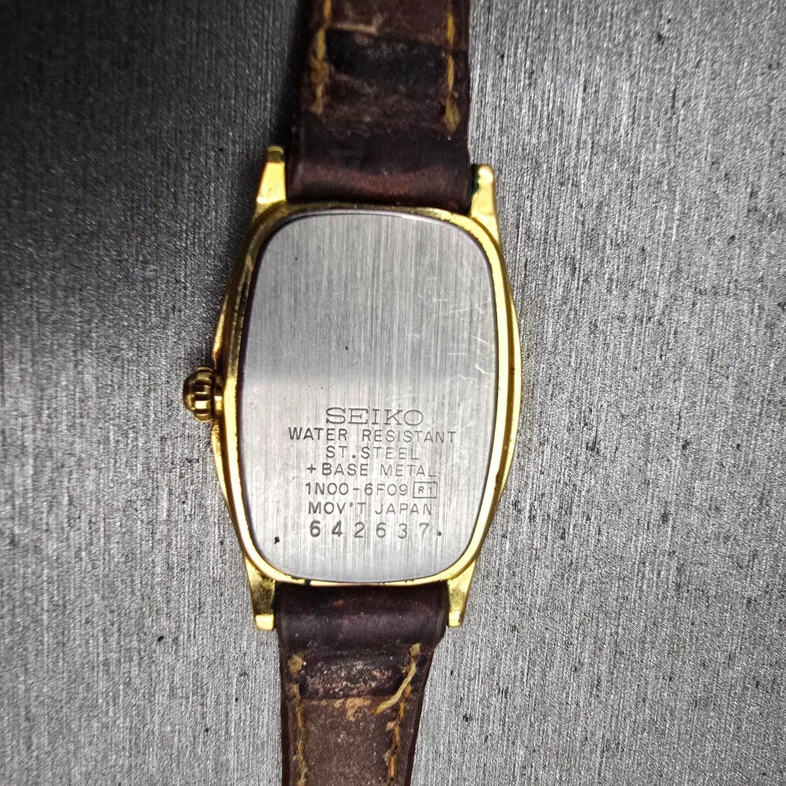Seiko Watch Women 22mm Gold Dial Gold Tone Rectangle 1N00-6F09 New Battery VTG10
