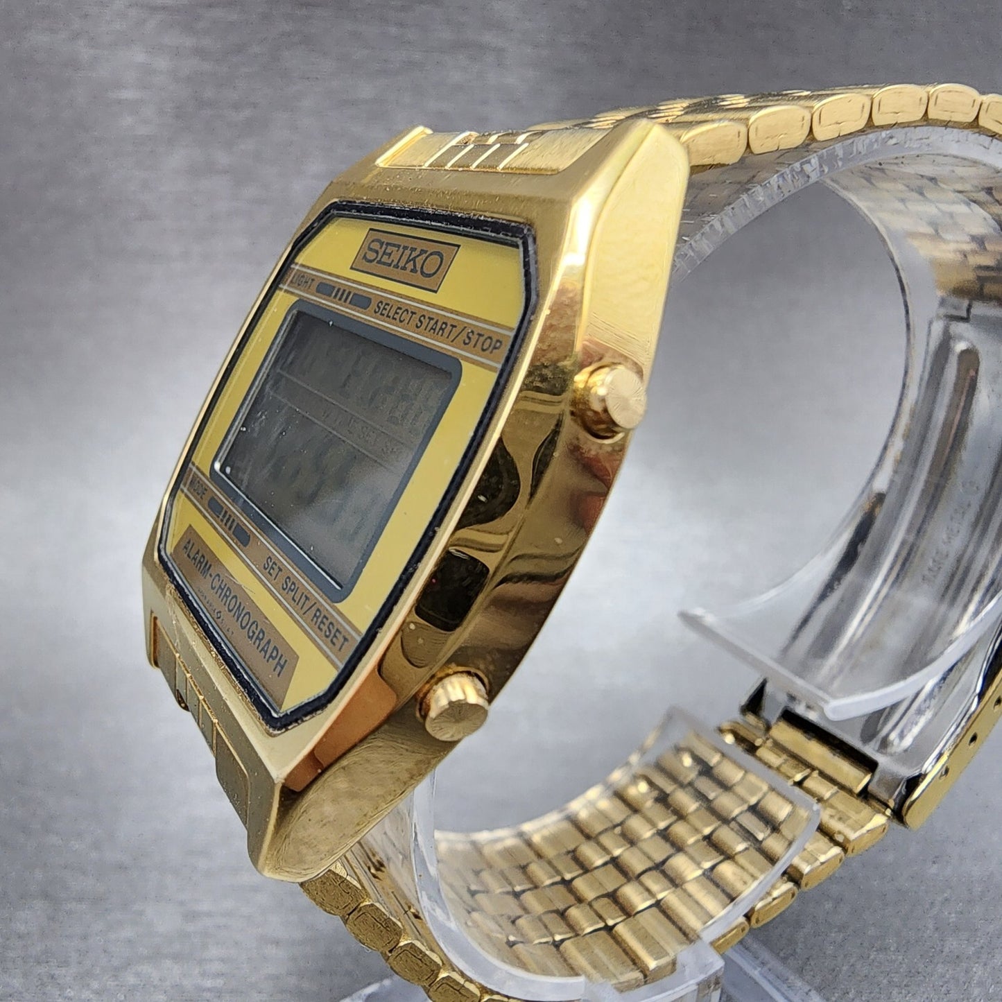 Seiko Digital Watch Men 33mm LCD Stainless Steel Alarm Chrono A9045199 New Batt2