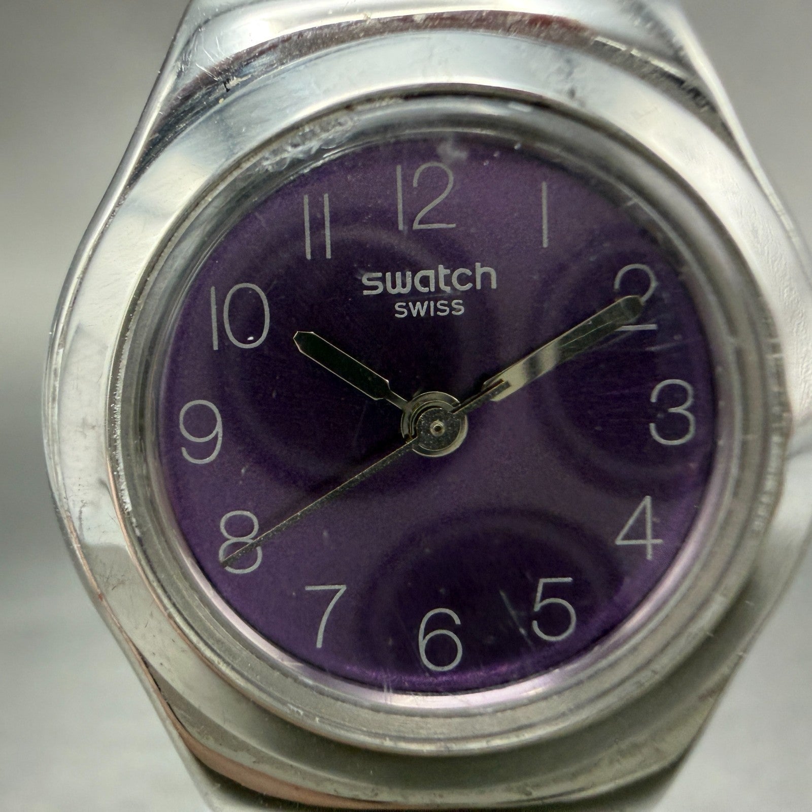 Swatch irony Plummy Purple Watch Women 25mm Purple Dial Steel New Batt YSS275G1