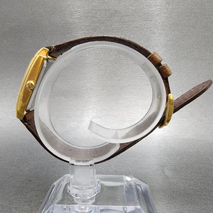 Eddie Bauer Tank Watch Women 19mm White Dial Gold Tone Rectangle New Battery6