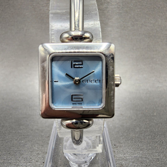 Gucci 1900L Watch Women 19mm Blue Dial Silver Tone Square Bangle New Battery0