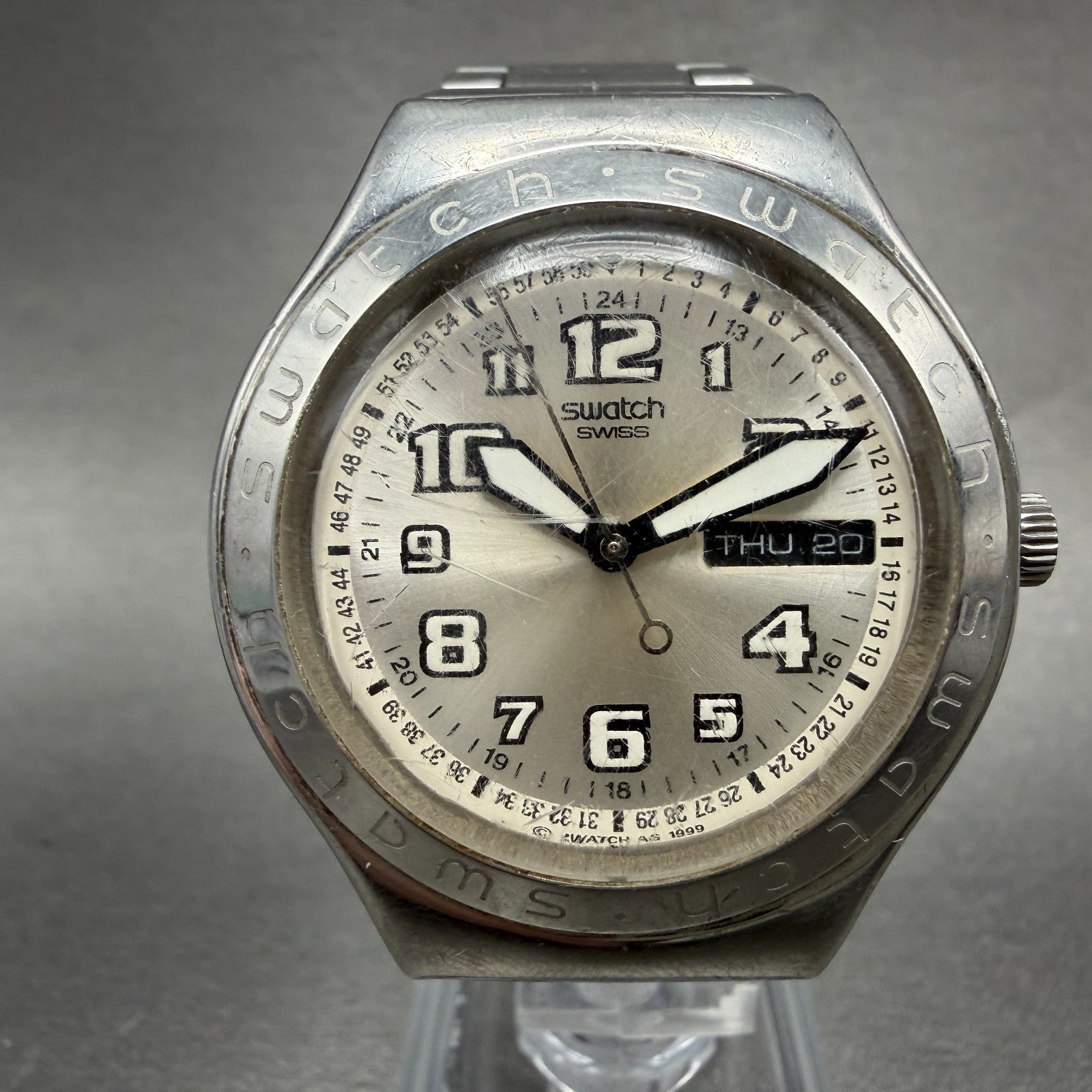 Swatch irony Cool Days Watch Men 37mm Silver Dial Steel Daydate Round New Batt0