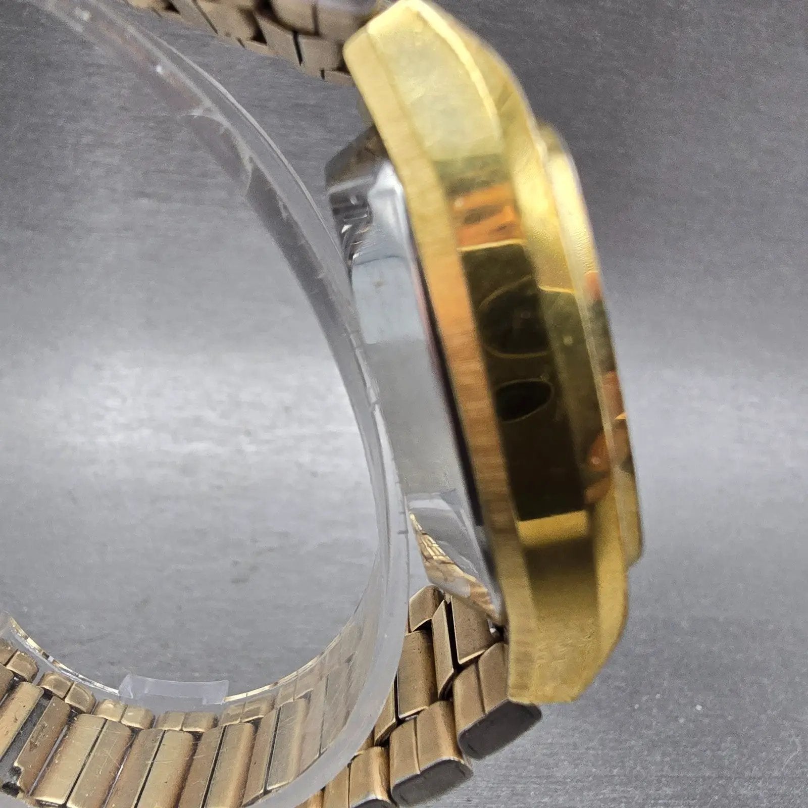 Seiko SQ Watch Men 36mm Champagne Dial Gold Tone Dydate 4633-5019 New Battery3