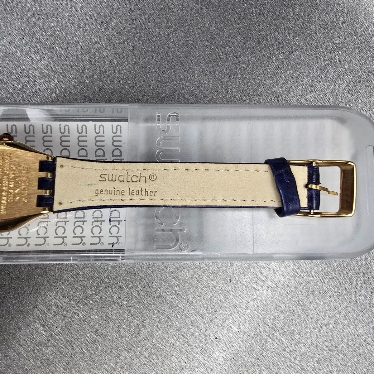 Swatch Irony Jenaye Watch Women 24mm Blue Dial Gold Tone Round YSG105C New Batt13