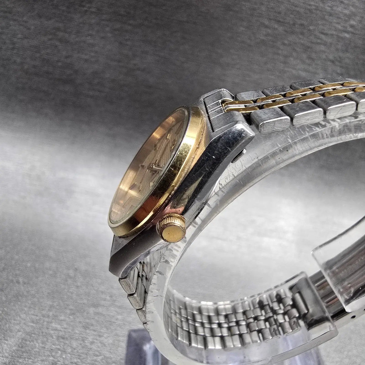 Seiko SQ Watch Women 23mm Gold Dial Two Tone Daydate Round 2A23-0029 New Battery2