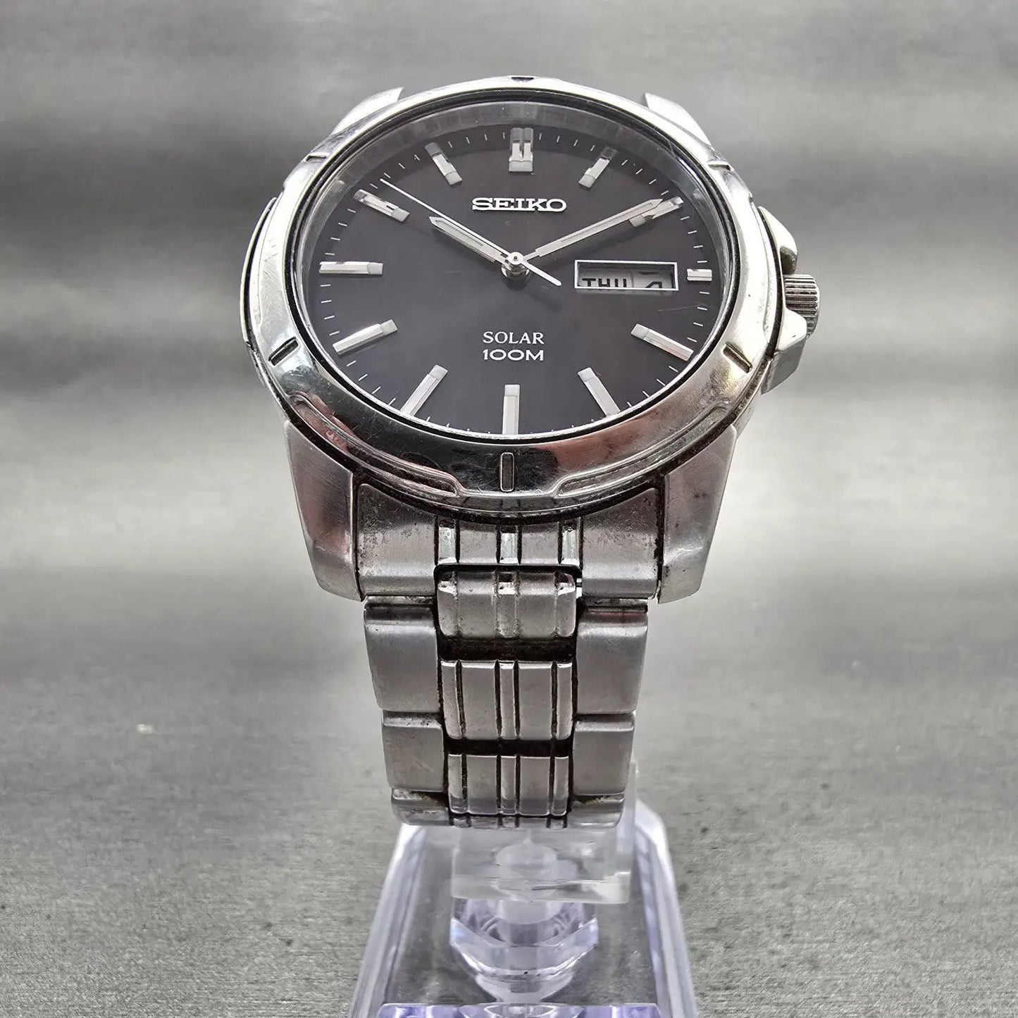 Seiko Solar Watch Men 39mm Black Dial Silver Tone Daydate Round V158-0AD0 Works5