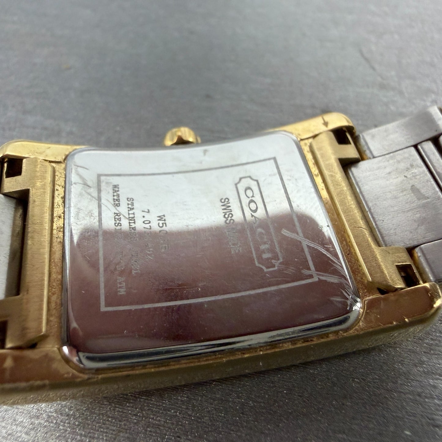Coach Tank Watch Men 25mm Silver Dial Gold Tone Date 7.073.492 New Battery9