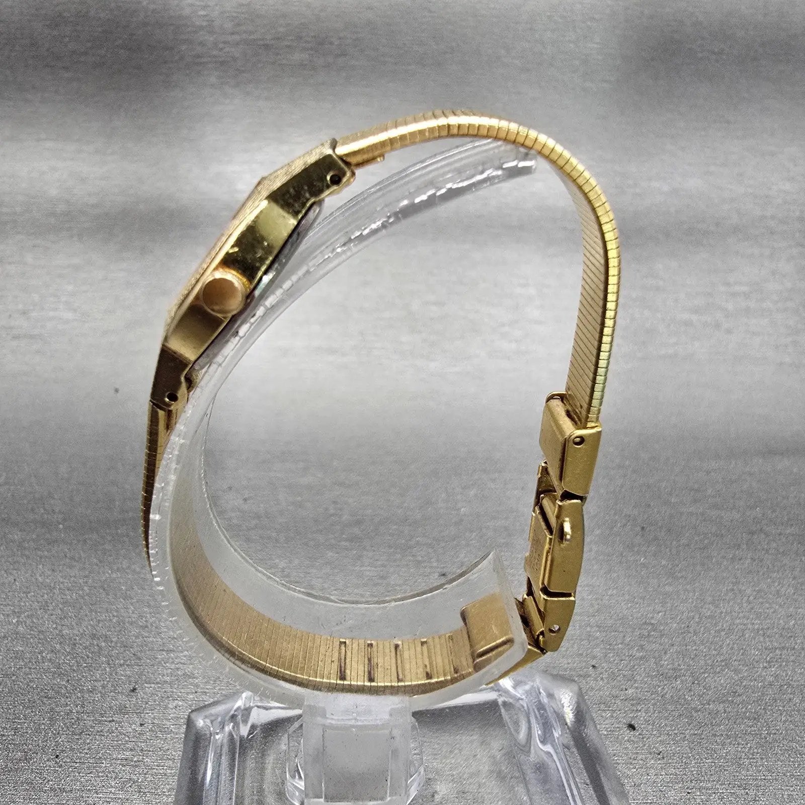 Seiko Watch Women 17mm Gold Dial Gold Tone Round 2C20-0149 VTG New Battery6