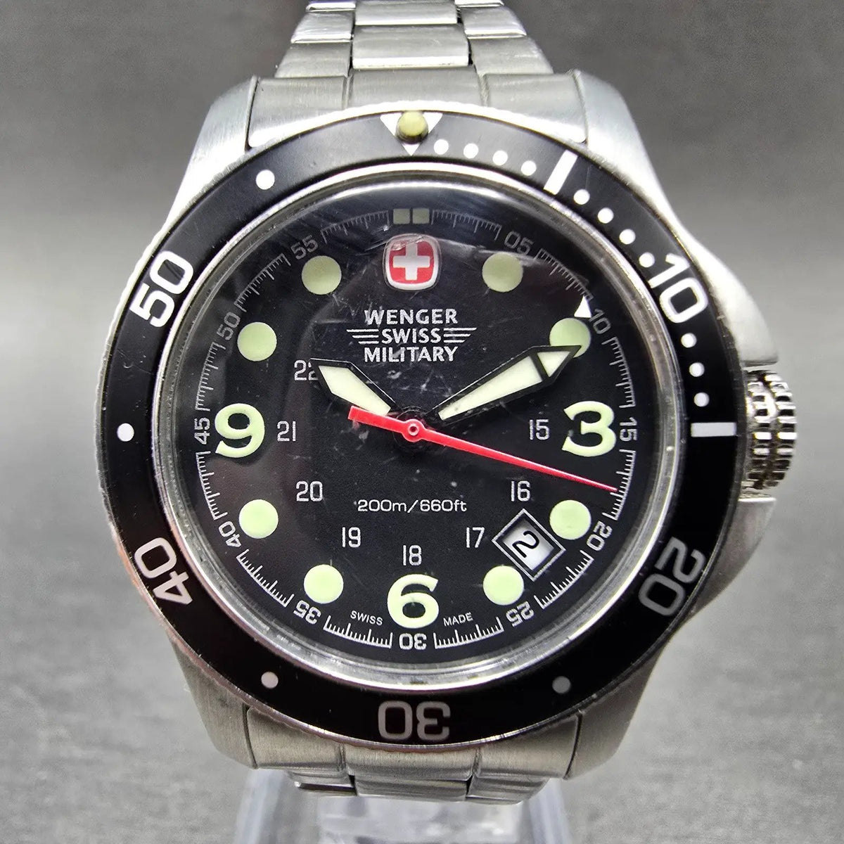 Wenger Battalion Dive Watch Women 30mm Black Dial Silver Date Round 79174 NewBat0