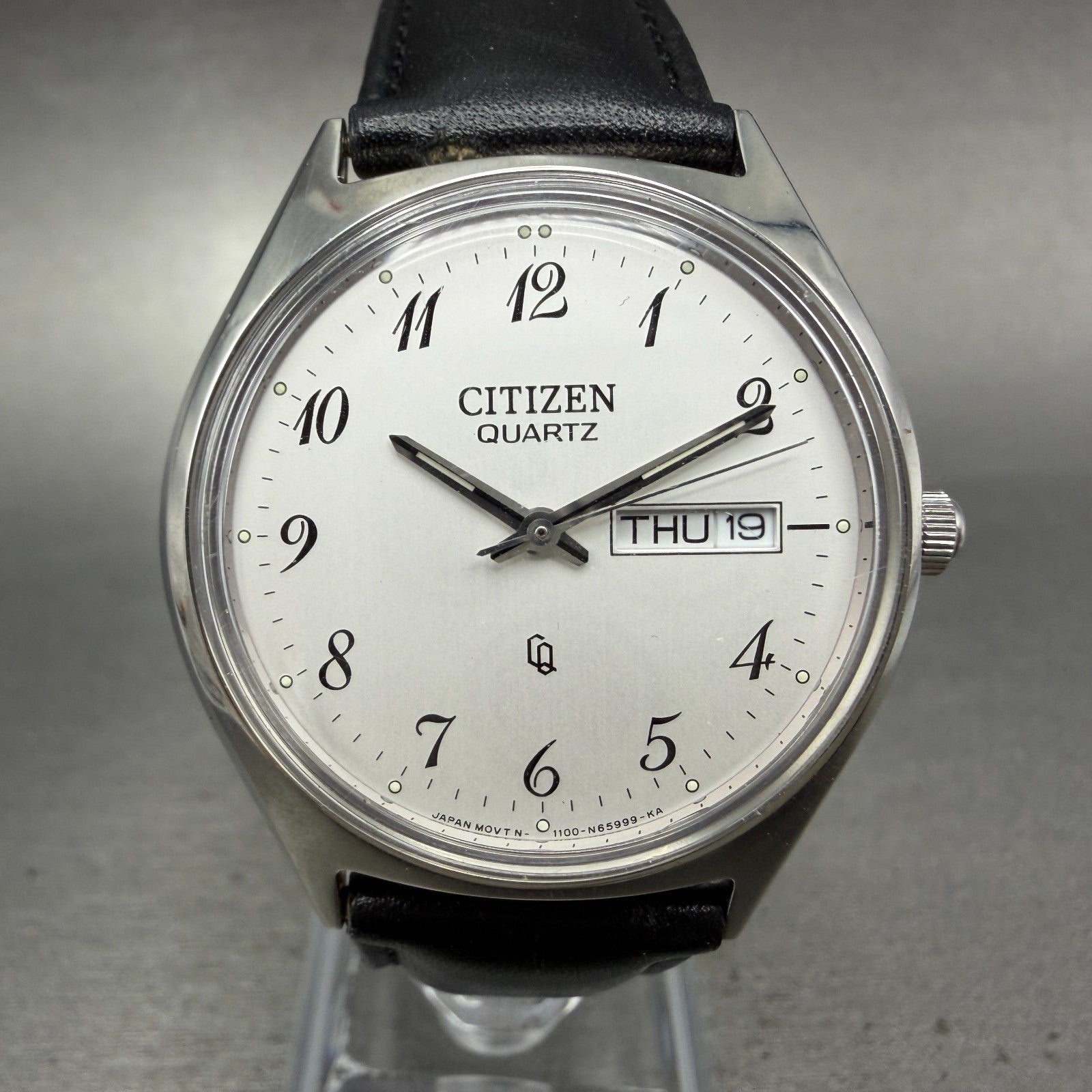Citizen CQ Watch Men 36mm White Dial Silver Tone Daydate 1100-S63804 New Batt 560