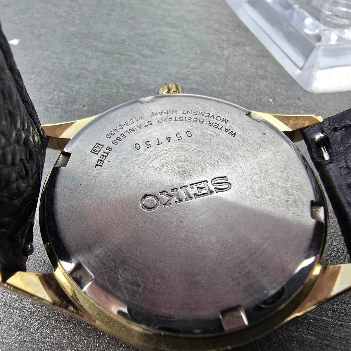 Seiko Solar Watch Men 37mm Champagne Dial Gold Tone Daydate Round V158-0AB0 Runs9