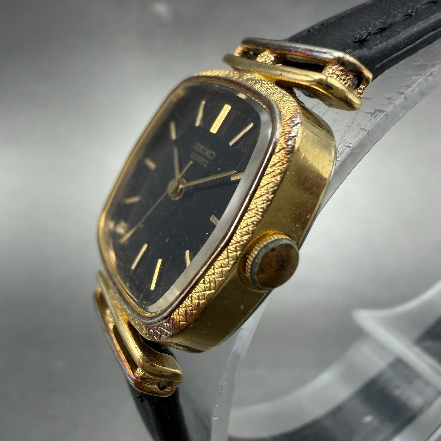 Seiko Watch Women 21mm Black Dial gold Tone Rectangle 1421-5110 New Battery2