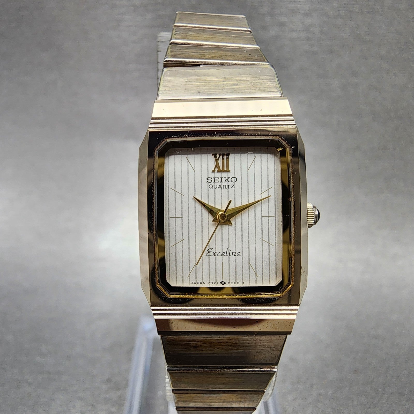 Seiko Exceline Tank Watch Women 19mm Silver Dial Gold Tone Rectangle New Battery0