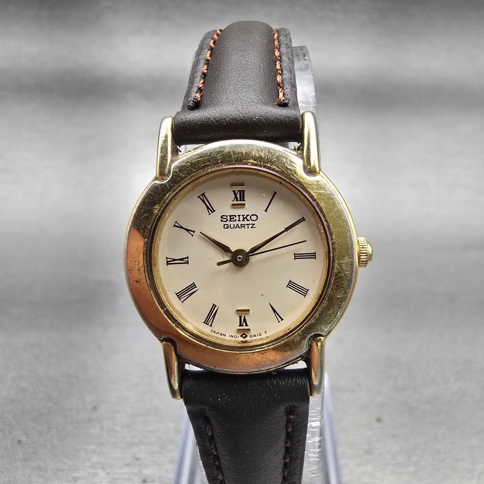 Seiko Watch Women 22mm Ivory Dial Gold Tone Round 1N01-0A19 New Battery Vintage0