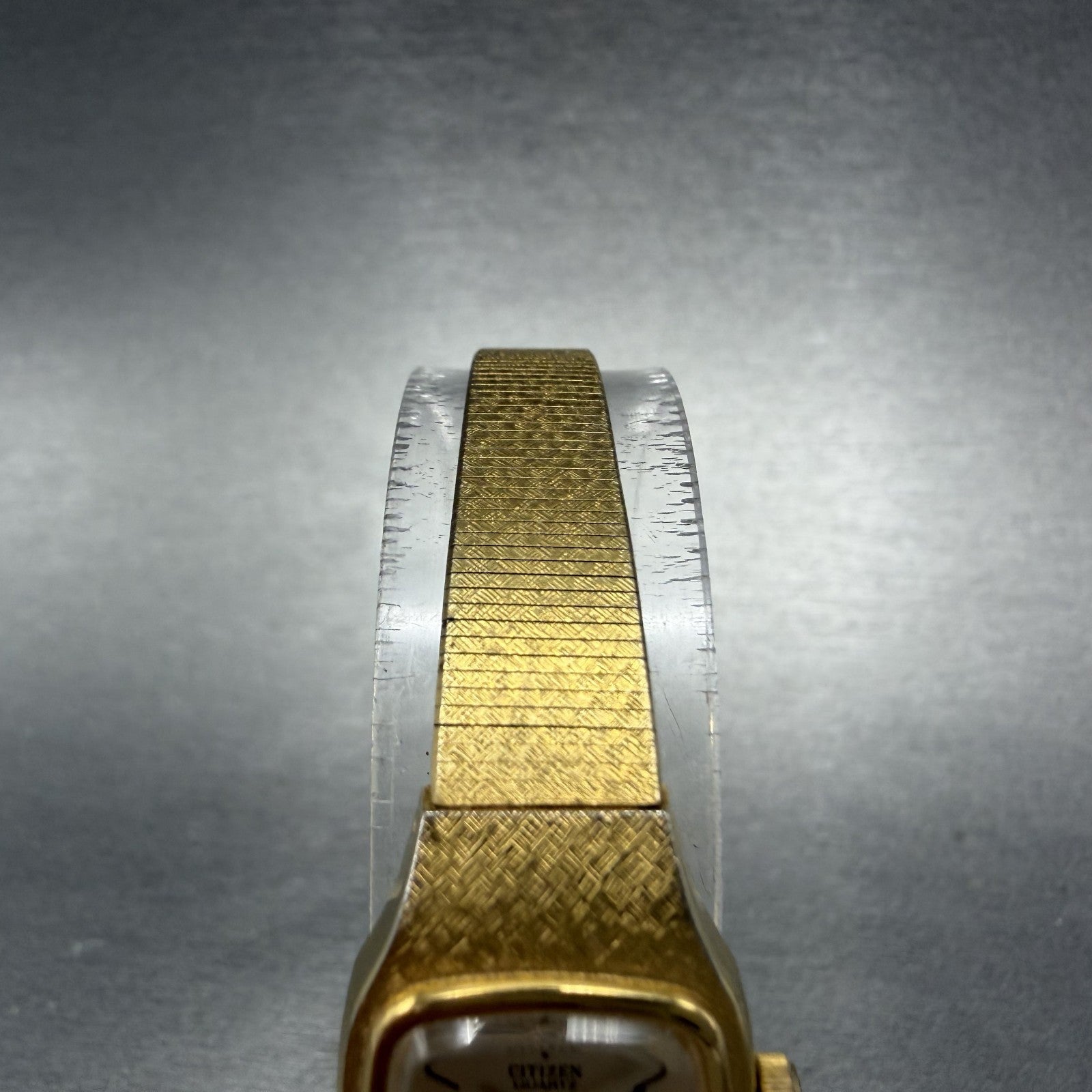 Citizen CQ Watch Women 17mm Champagne Dial Gold Tone 3220-322355 New Battery4