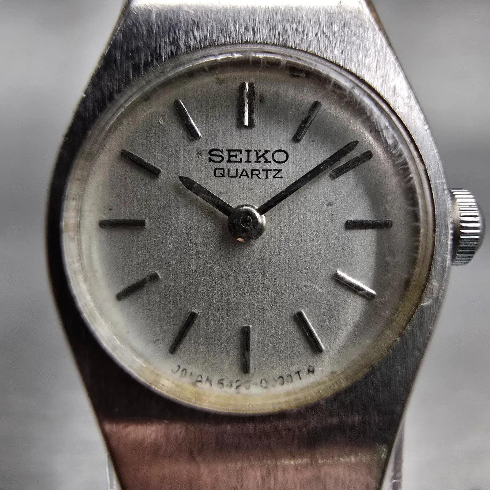 Seiko Watch Women 17mm Silver Dial Silver Tone Oval 5420-0029 New Battery VTG1