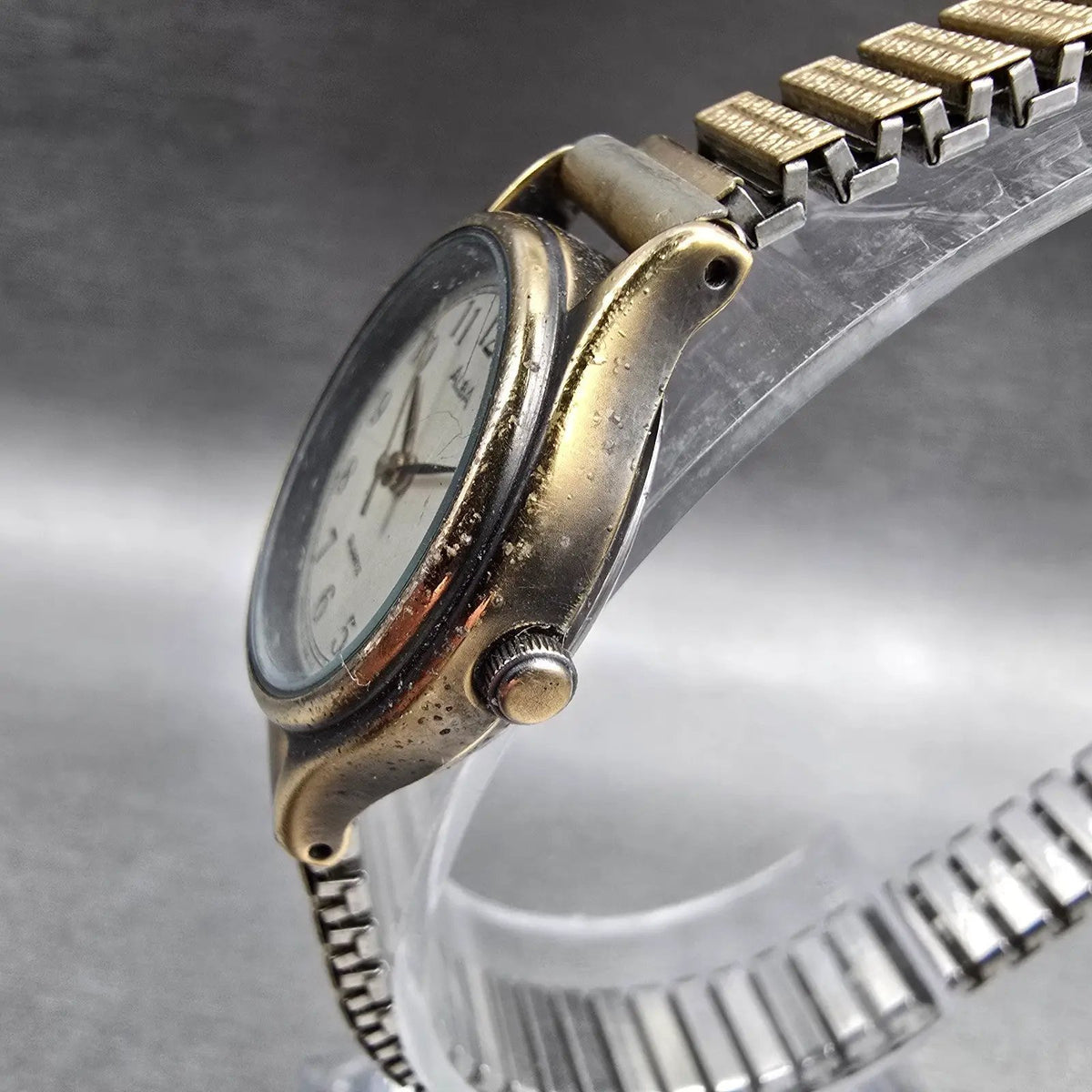 Seiko Alba Watch Women 24mm Ivory Dial Gold Tone Round V811-1370 New Battery2