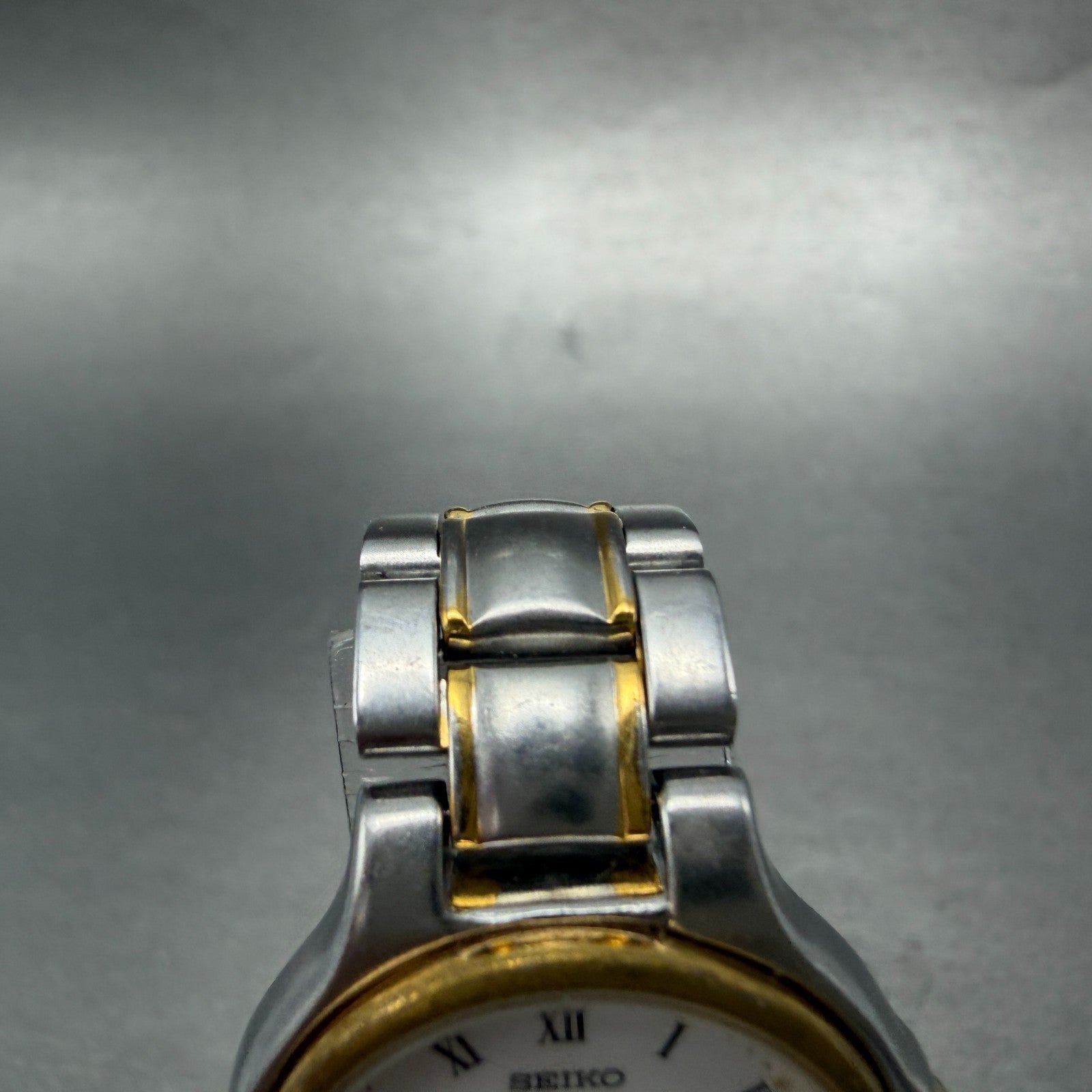 Seiko Watch Women 26mm White Dial Two Tone Date Round 7N82-0410 New Battery4