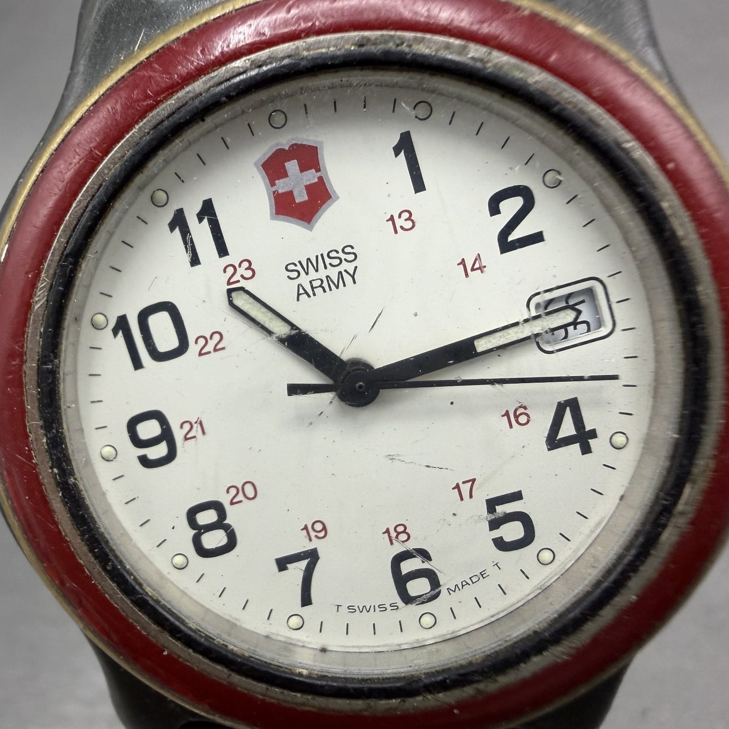 Victorinox Swiss Army Watch Men 39mm White Dial Black Tone Date READ!! New Batt1