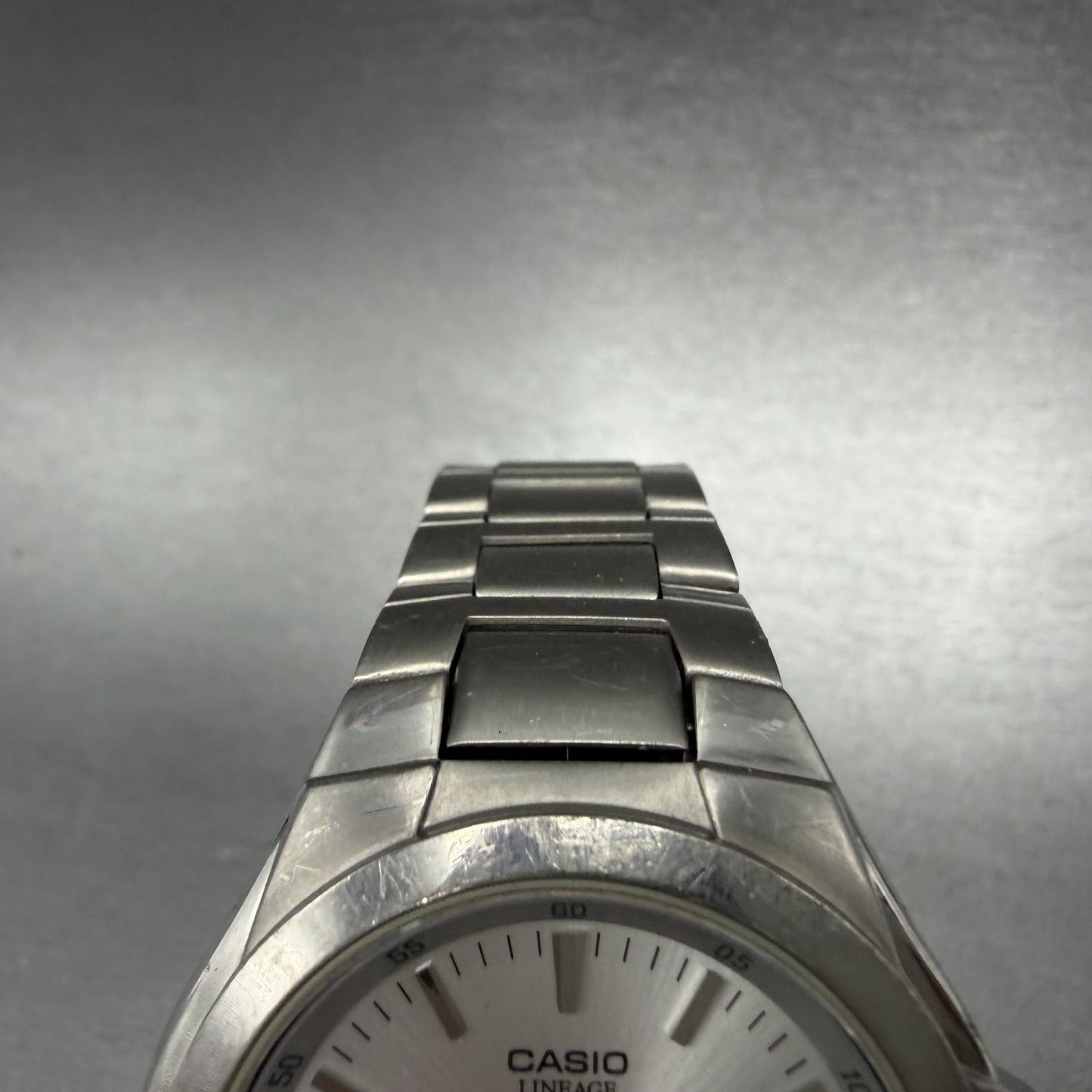 Casio Lineage Titanium Watch Men 38mm Silver Dial Daydate LIN-171J New Battery I4