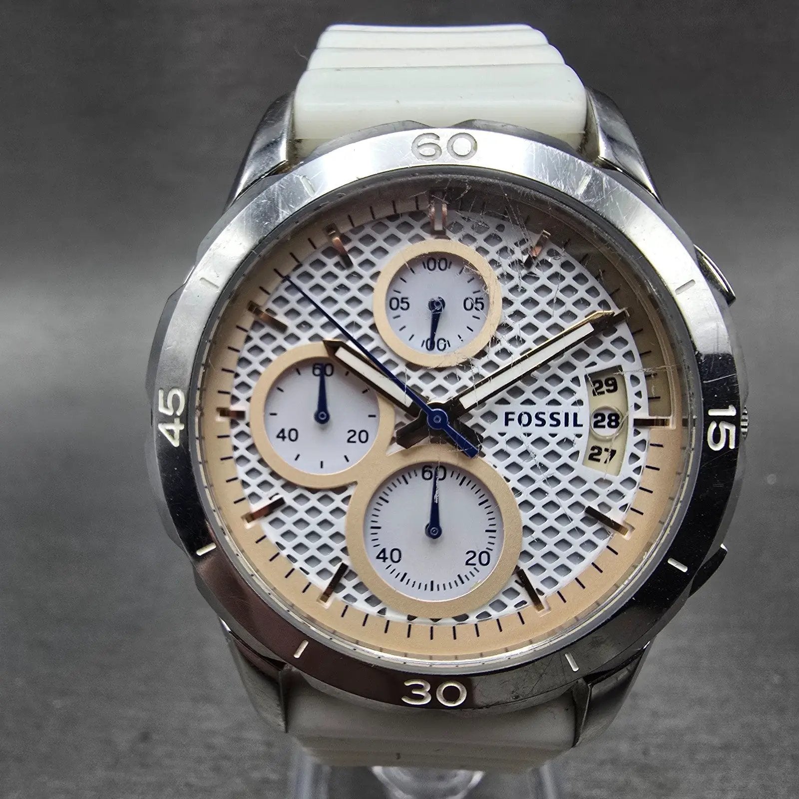 Fossil Chronograph Watch Women 39mm White Dial Silver Tone Date ES4024 New Batt0