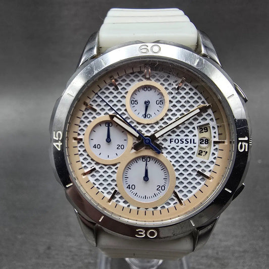 Fossil Chronograph Watch Women 39mm White Dial Silver Tone Date ES4024 New Batt0