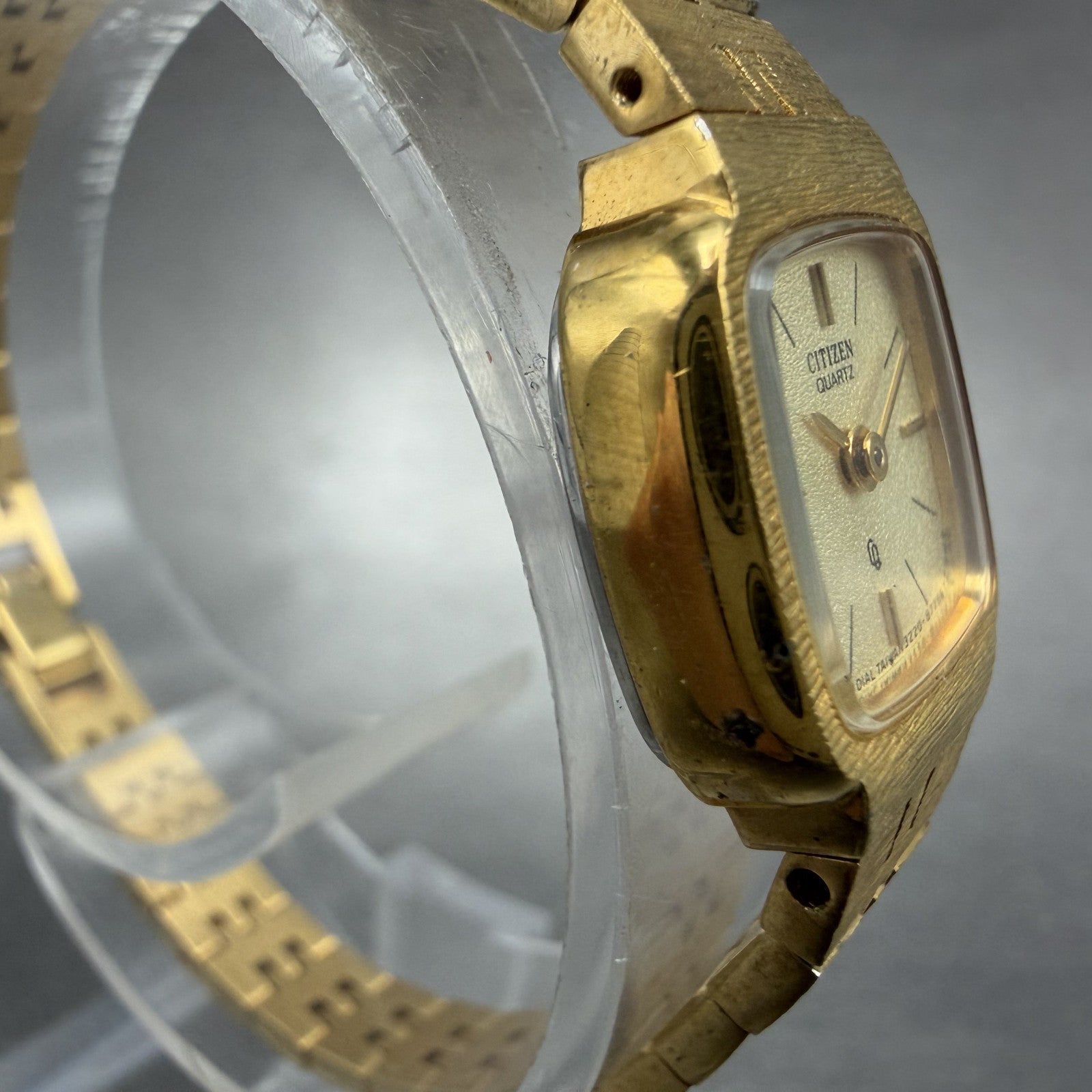 Citizen CQ Watch Women 17mm Champagne Dial Gold Tone 3220-893417 New Battery3