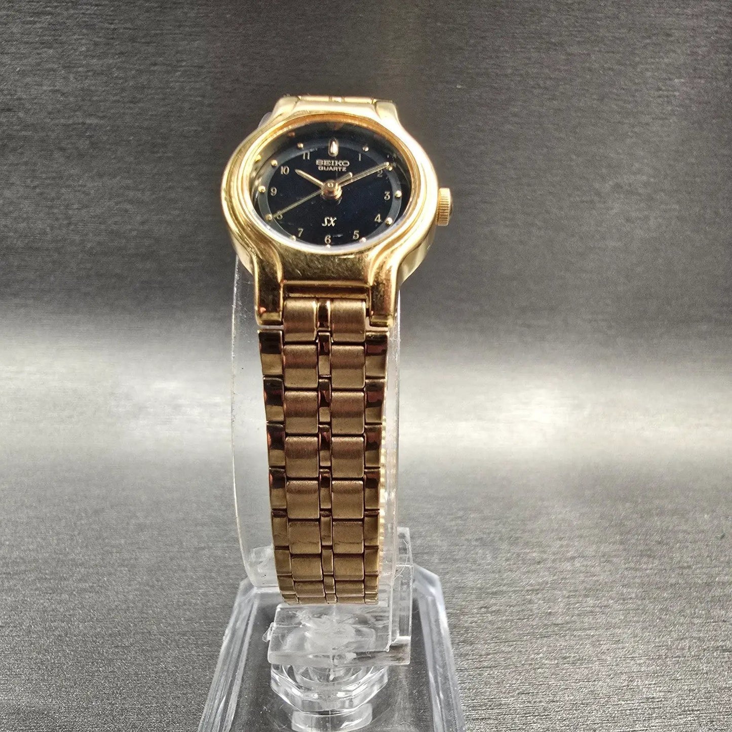 Seiko SX Watch Women 19mm Black Dial Gold Tone Round V401-0281 New Battery VTG5