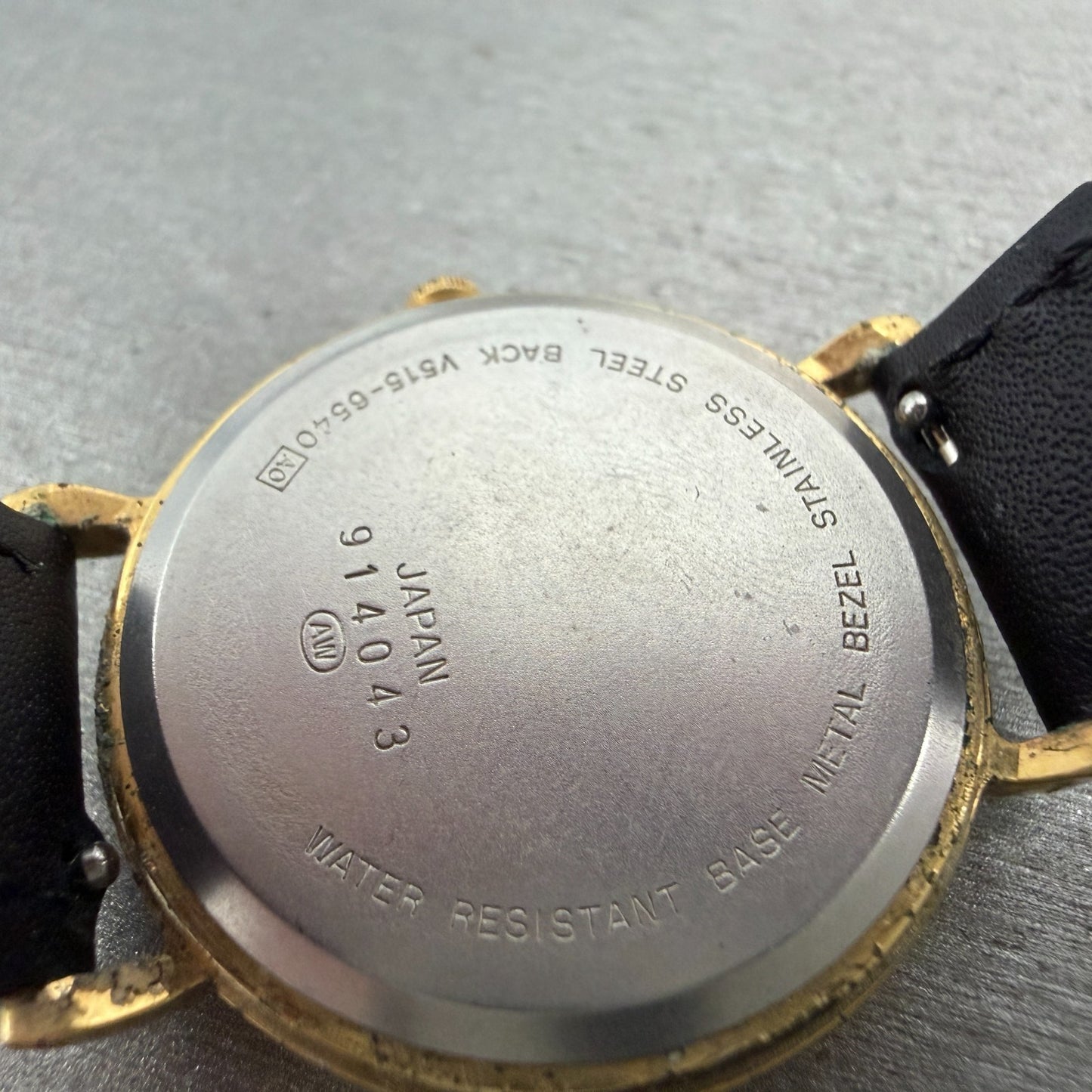Seiko Alba Watch Men 31mm White Dial Gold Tone Round V515-6540 New Battery VTG9