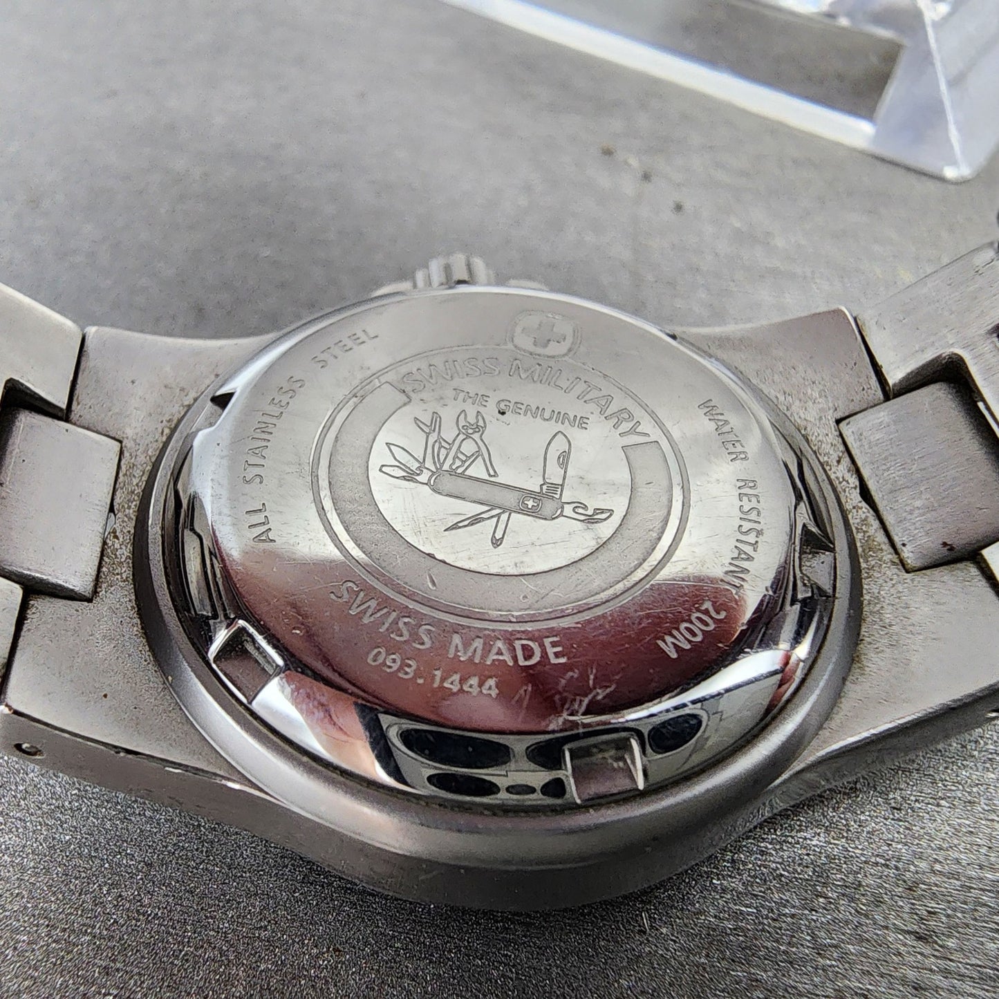 Swiss Military Dive Watch Women 31mm Blue Dial Silver Tone date Round New Batt9