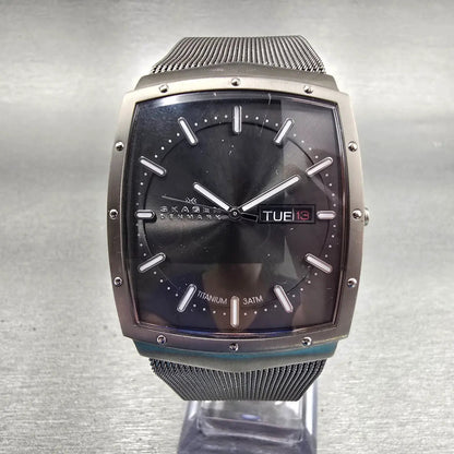 Skagen Tank Watch Men 34mm Gray Dial Titanium Daydate 396LTTM New Battery0