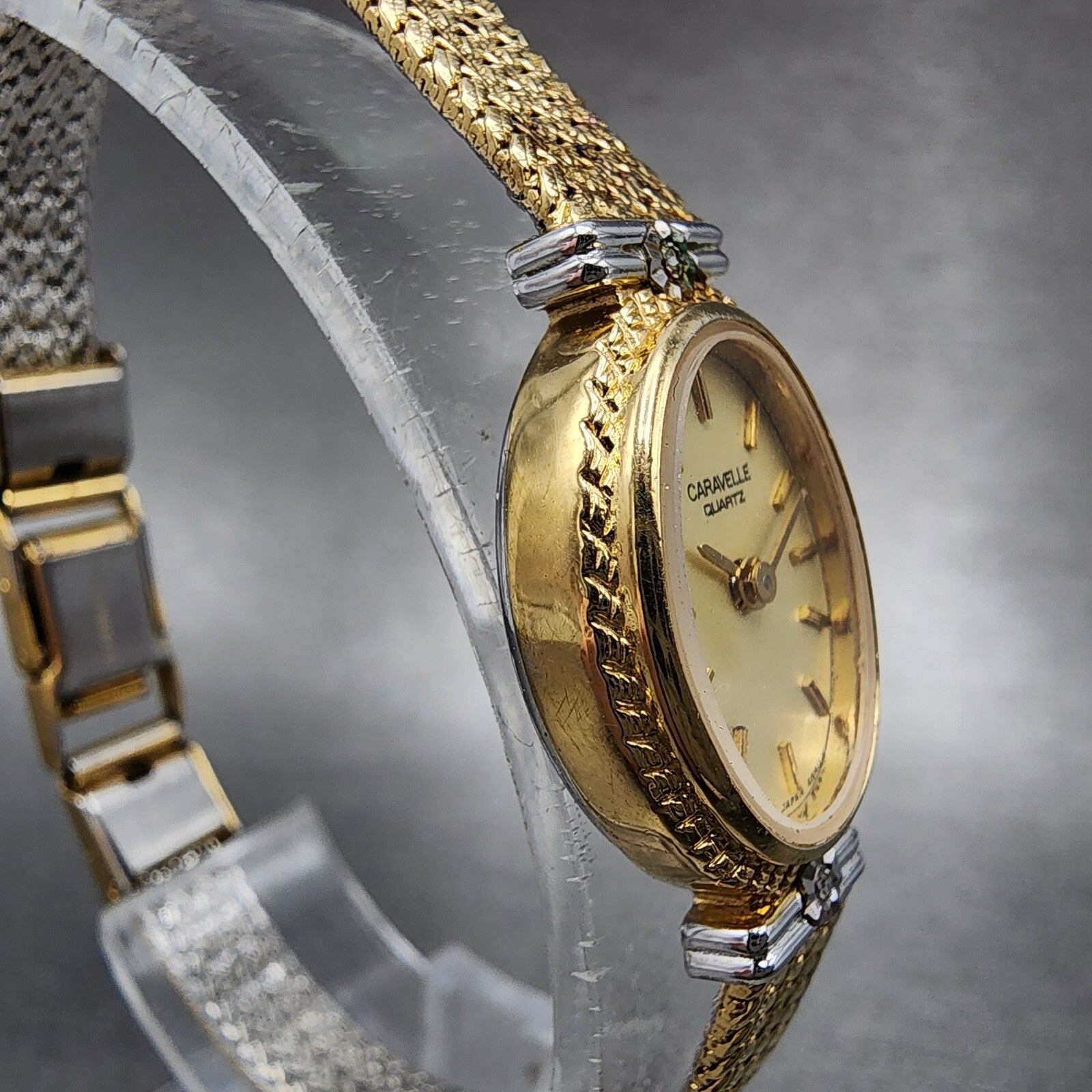 Bulova Caravelle Watch Women 17mm Cream Dial Gold Tone Mesh Band 46K02 New Batt3