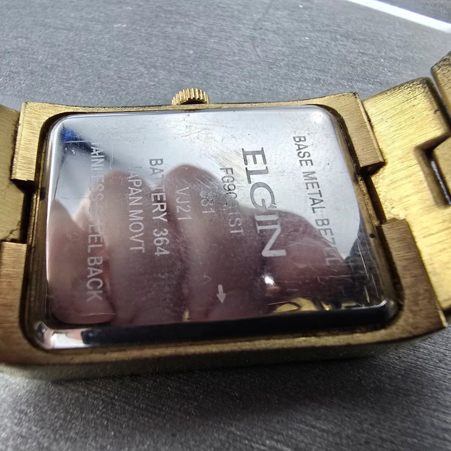 Elgin Tank Watch Men 31mm Black Dial Gold Tone Rectangle FG9031 New Battery9