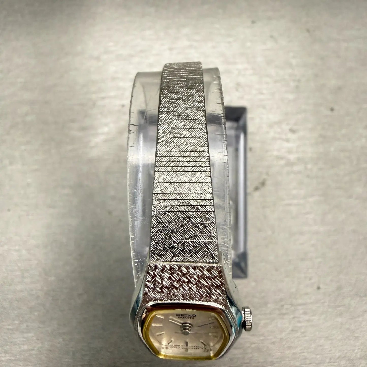 Seiko Watch Women 17mm Silver Dial Silver Tone Oval 4N01-5029 New Battery VTG4