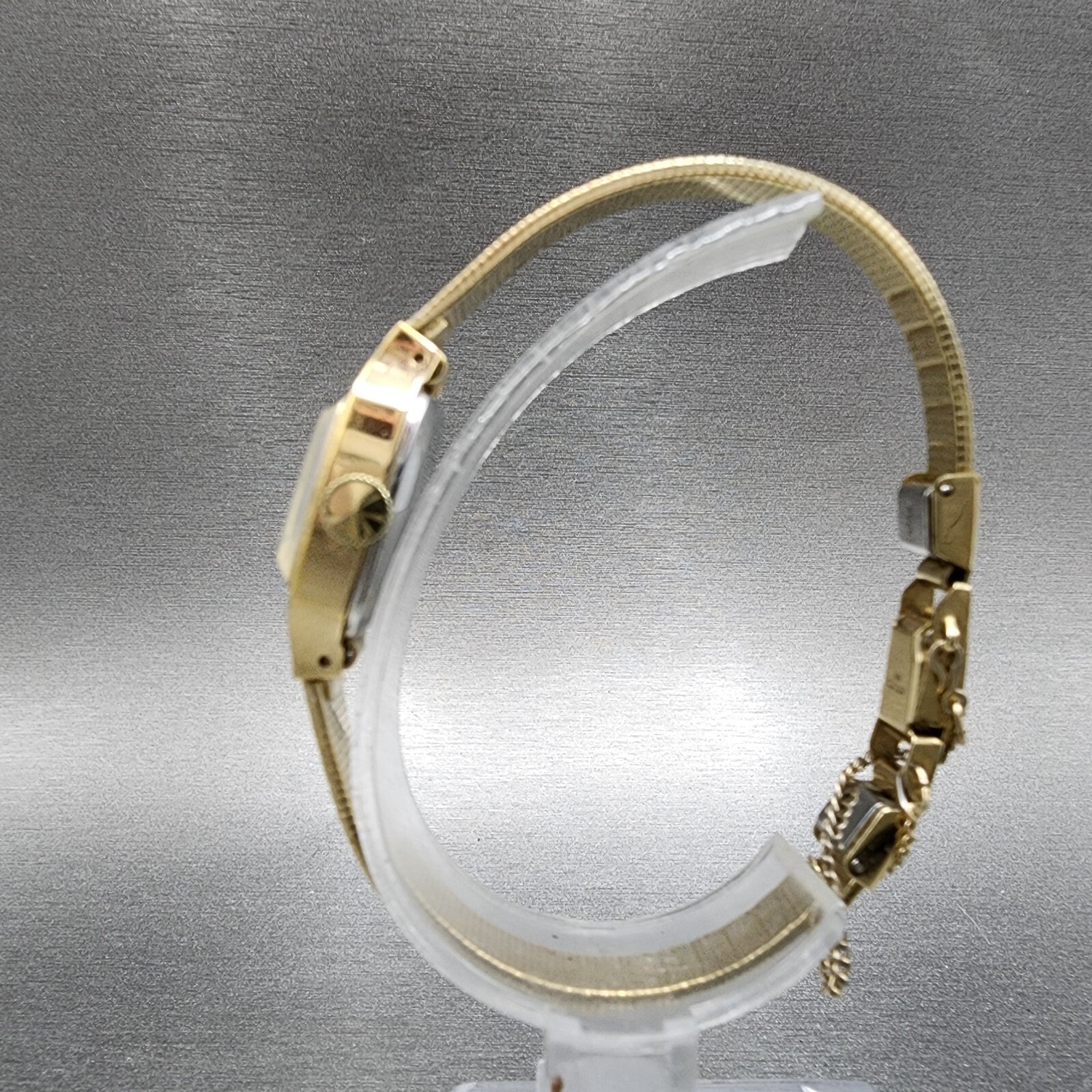 Seiko Watch Women 17mm Gold Dial Gold Gold Rectangle Manual Wind Runs 1138506