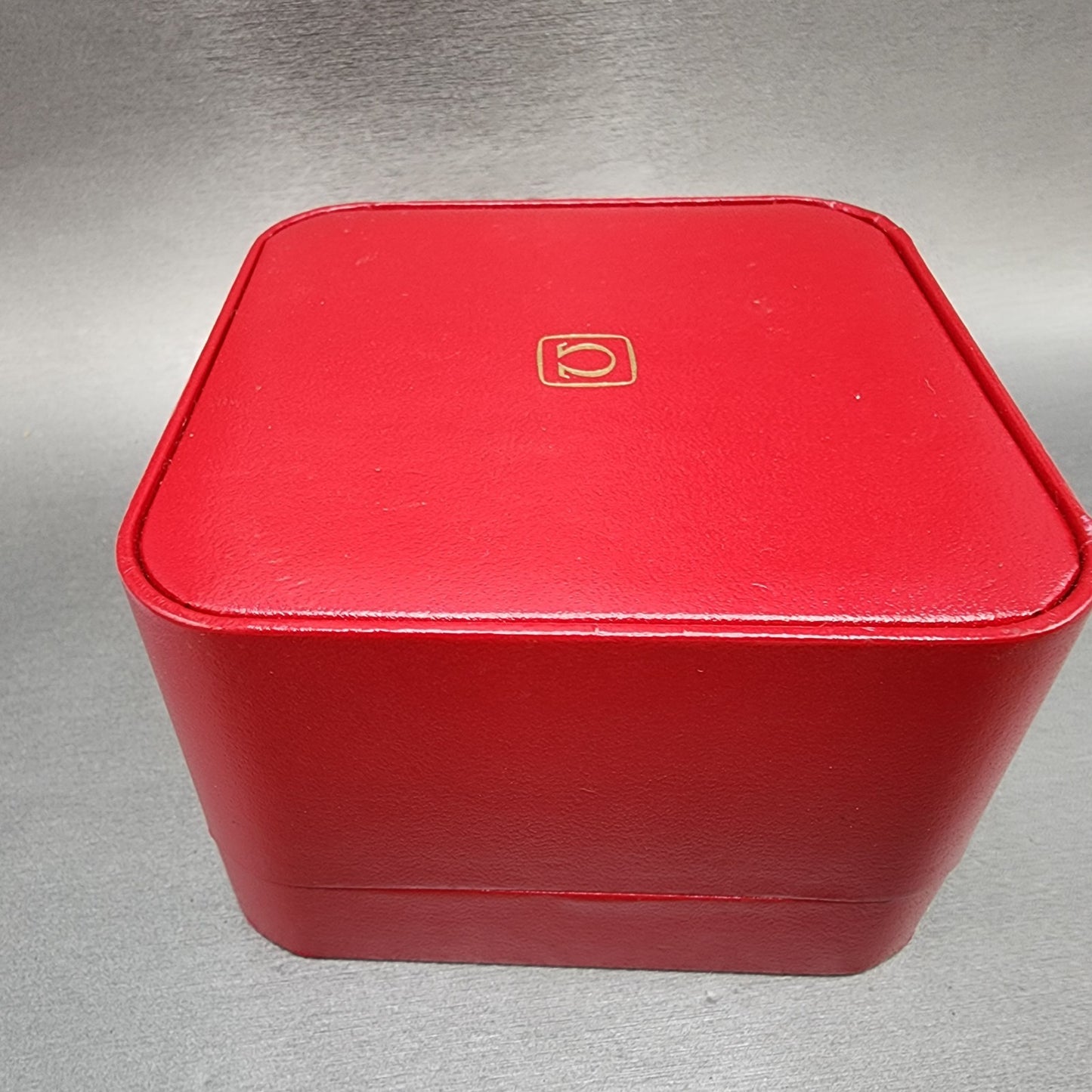 Omega Presentation Watch Box Red Leather Rectangle Vintage Single Watch Booklet3