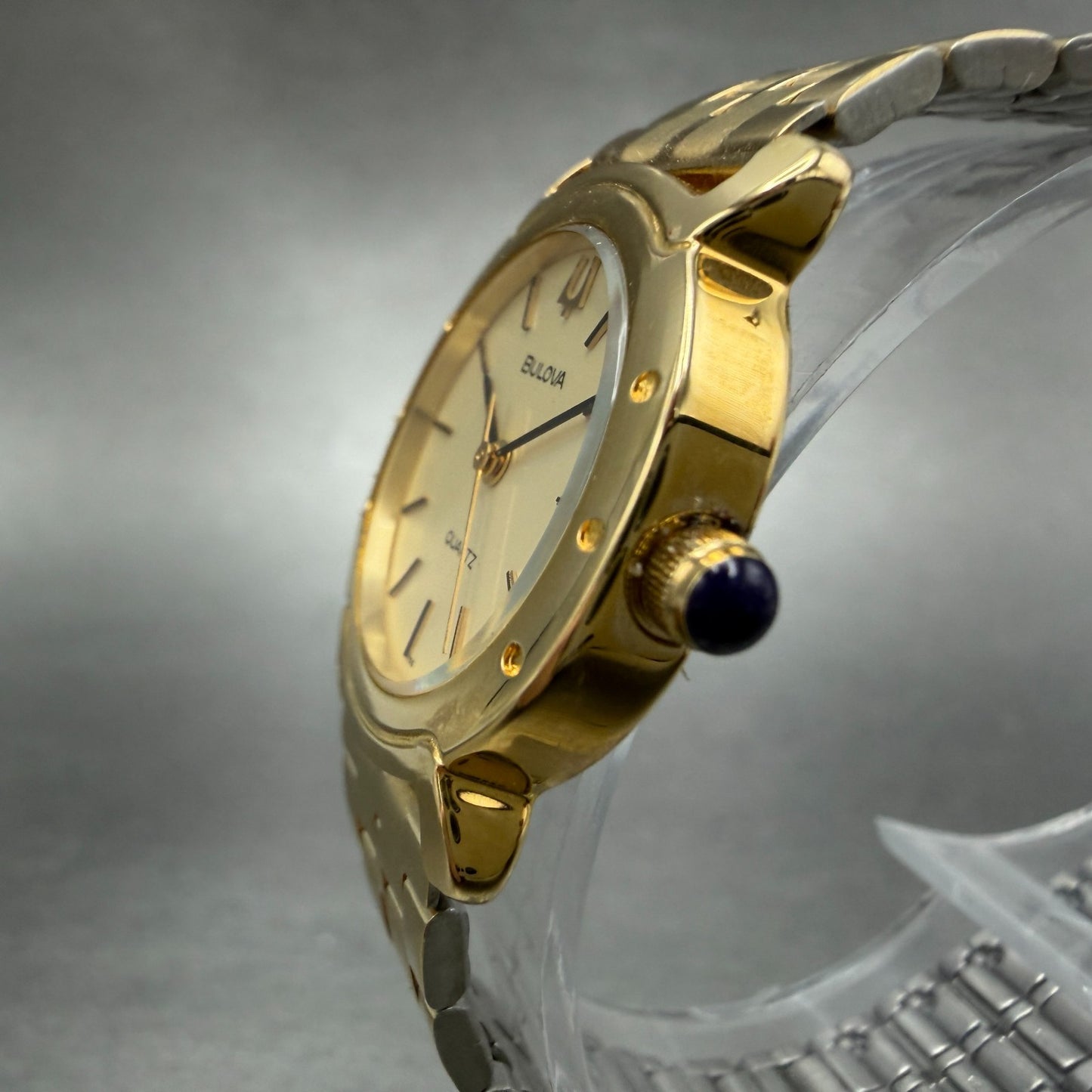 Bulova Watch Women 24mm Champagne Dial Gold Tone Round New Battery Vintage2