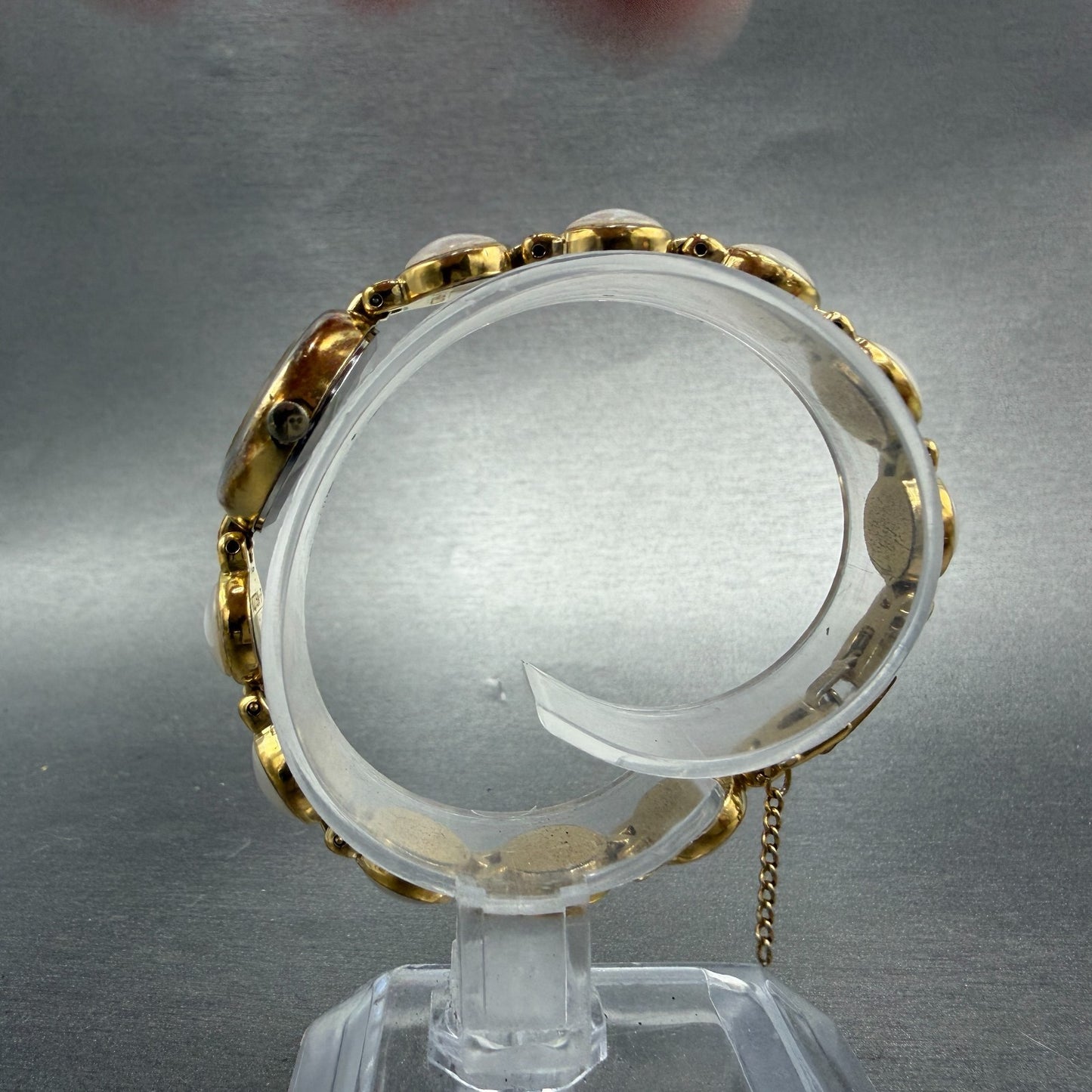 Seiko Alba Watch Women 20mm White Dial Gold Tone Round Y588-0120 New Battery6