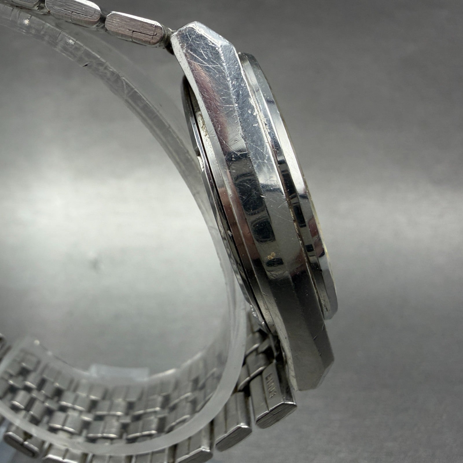 Seiko SQ 100 Watch Men 34mm White Dial Silver Tone READ Daydate 6923-8019 NewBat3