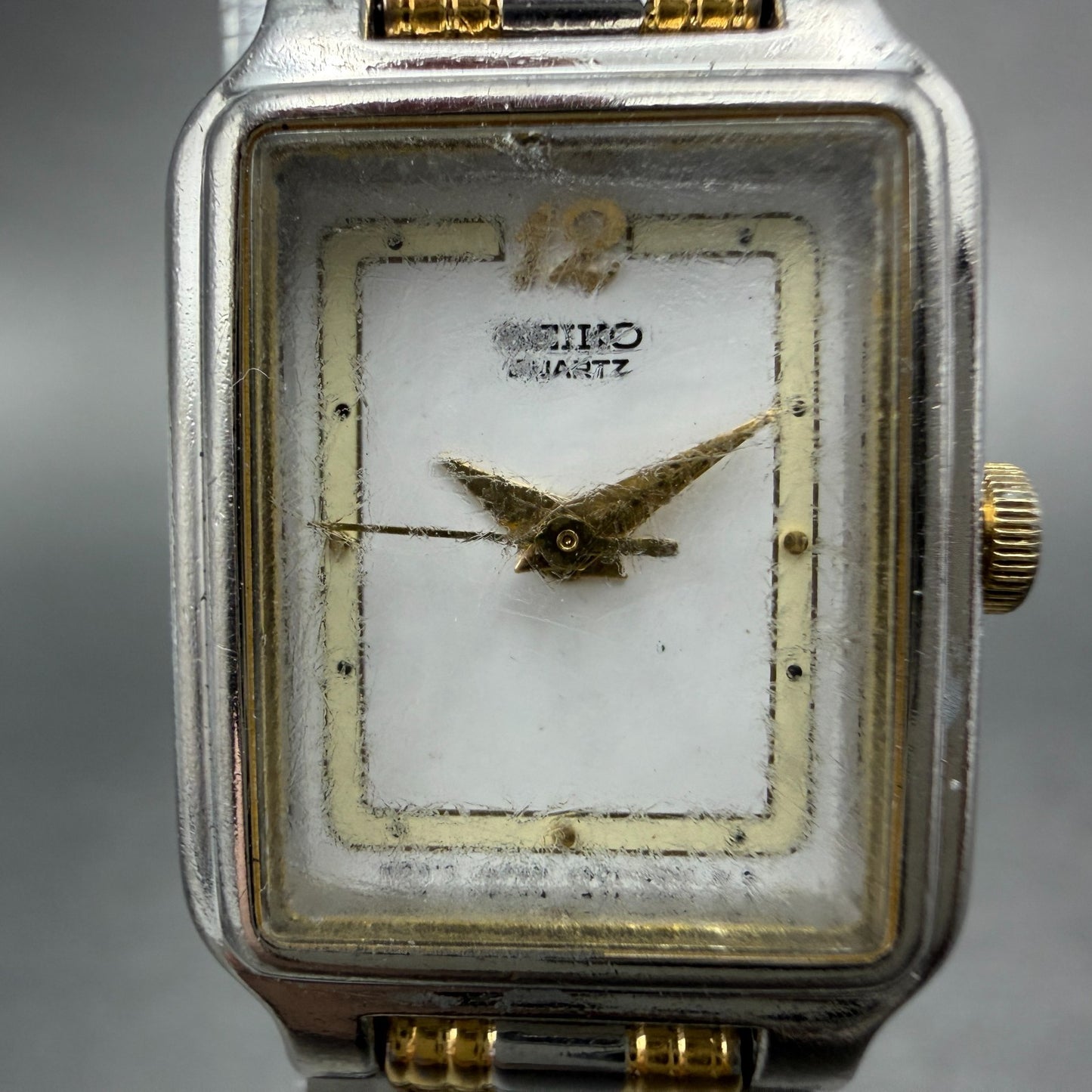 Seiko Tank Watch Women 18mm White Dial Two Tone Rectangle V401-5129 New Batt H2W1