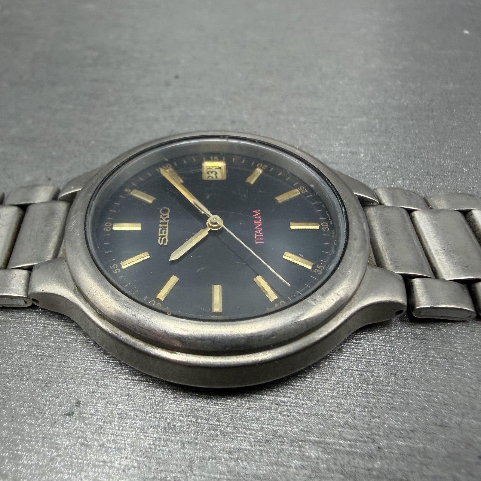 Seiko Watch Men 37mm Blue Dial Titanium Date Round Bracelet 7N428109 PARTS6
