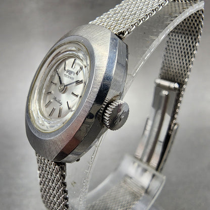 Technos Star lady Watch Women 19mm Silver Dial Steel Oval Manual Wind Runs VTG2