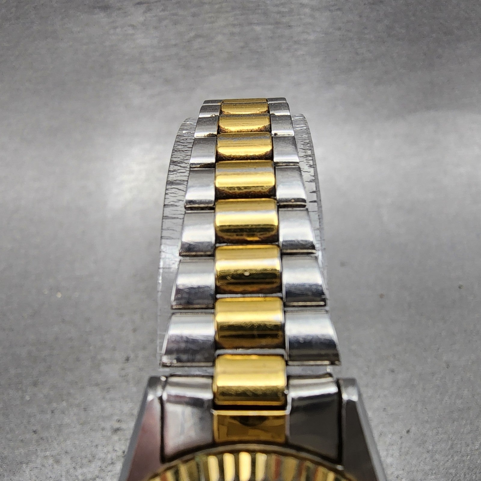 Seiko SQ Watch Women 24mm Gold Dial Two Tone Daydate Round 3E230A60 New Battery4