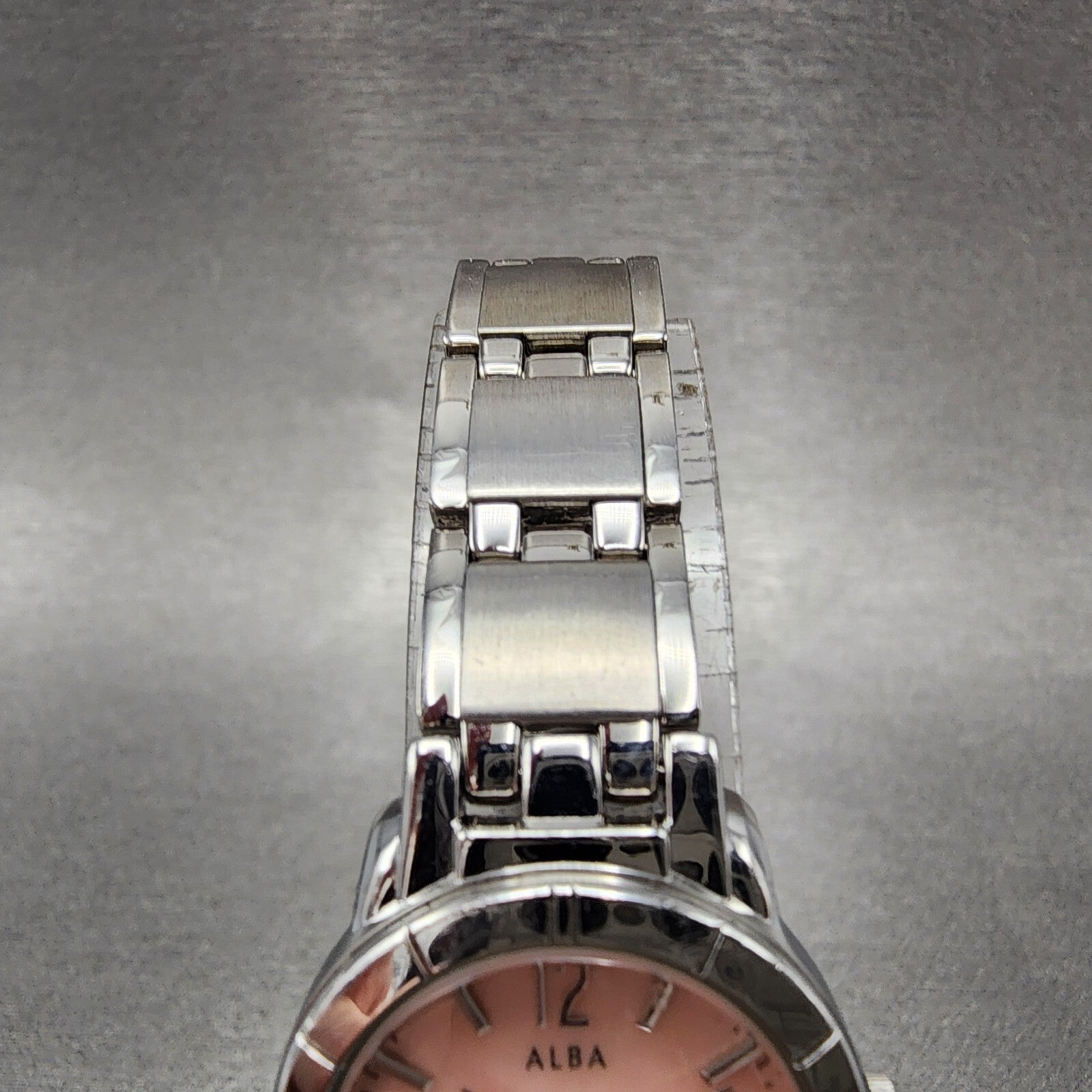 Seiko ALBA Watch Women 24mm Pink MOP Dial Steel Round 1N010EN0 New Battery4